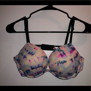 Victoria’s Secret Pink Bombshell Bra